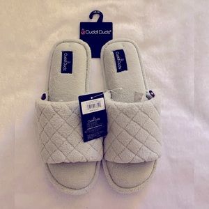 SOLD - NEW Cuddl Duds Glacier Grey Slide Slippers